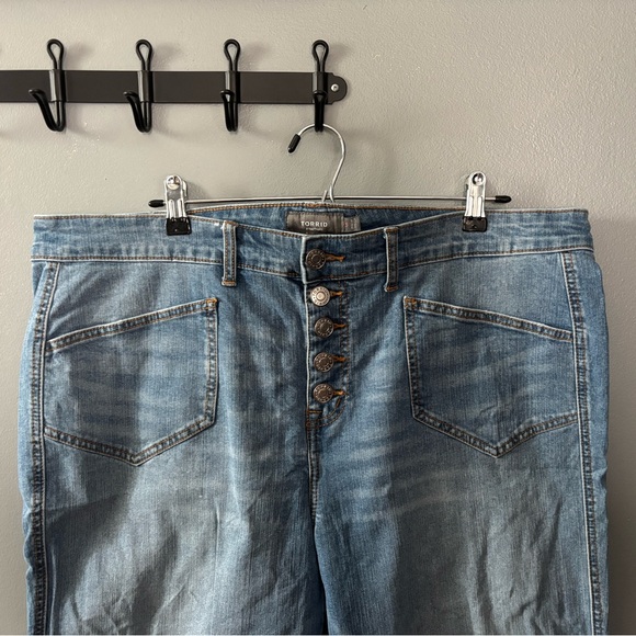 Torrid Crop Wide Leg Vintage Stretch Mid-rise Jean - Picture 8 of 13